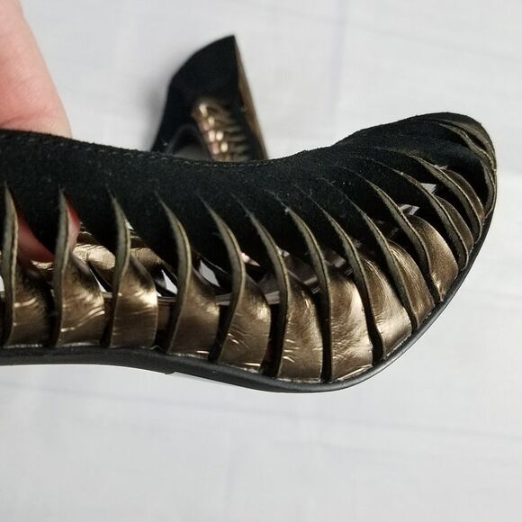 Avon Heels Suede with a twist 4" heel size 10 - Picture 7 of 8